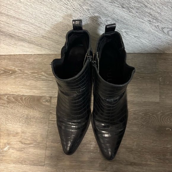 SOUL Naturalizer | Micah Black Croc-Embossed Ankle Boots Heeled Size 8.5 - Picture 4 of 9